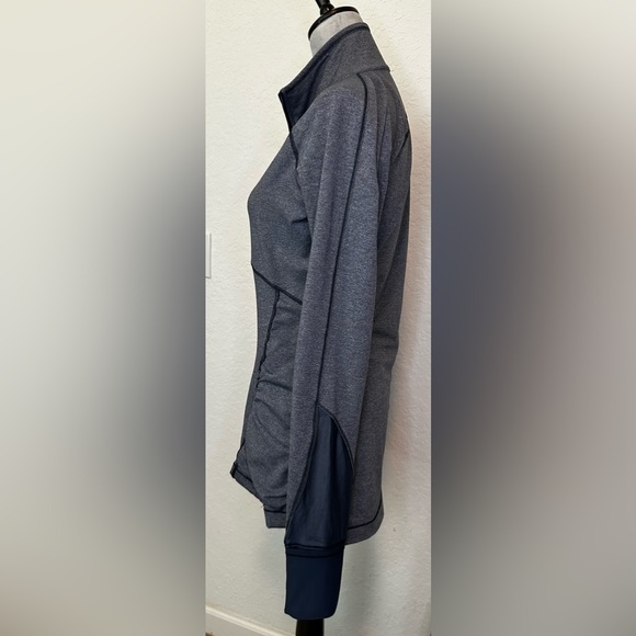 Lululemon Criss Cross Quarter Zip Pullover Size 10 Gray Heathered Blue Trim - Picture 6 of 9